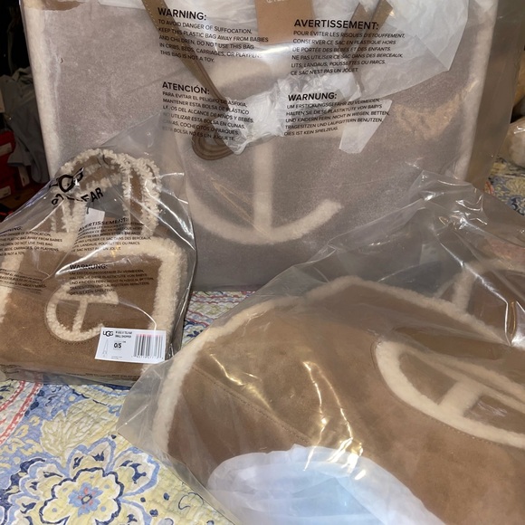 UGG x TELFAR Medium Shopper - Chestnut - Picture 2 of 4